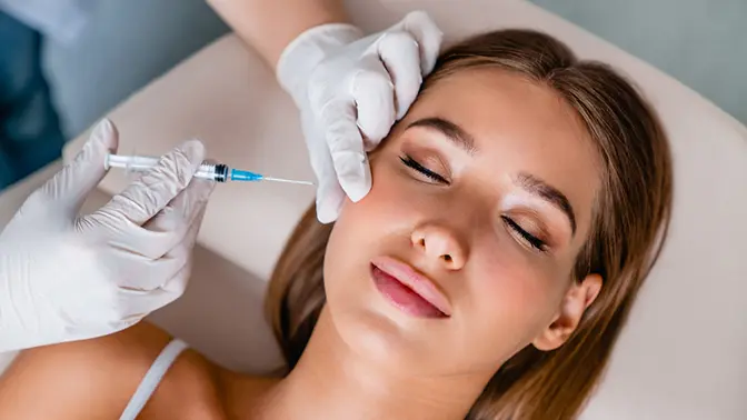 نمونه‌ای از چین و چروک‌های صورت قبل و بعد از تزریق ژل