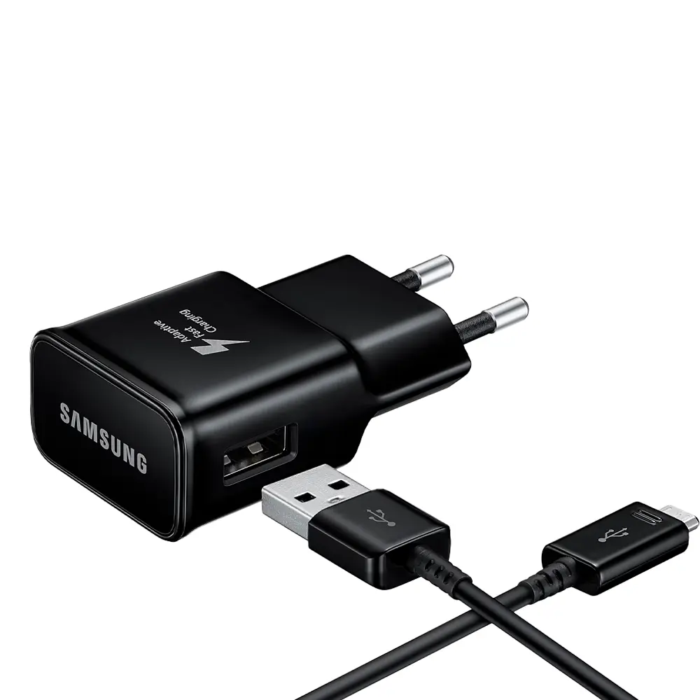 نمونه شارژرهای مختلف موبایل با طراحی‌های متنوع و پورت‌های USB مختلف