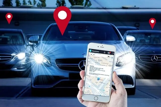 نمونه‌ای از دستگاه‌های GPS با نمایشگر بزرگ و رابط کاربری ساده برای استفاده آسان