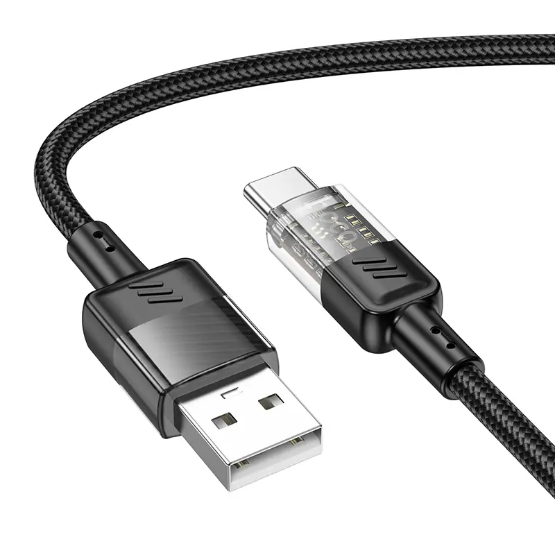 کابل شارژ کوتاه با پورت USB-C و طراحی ضد آب