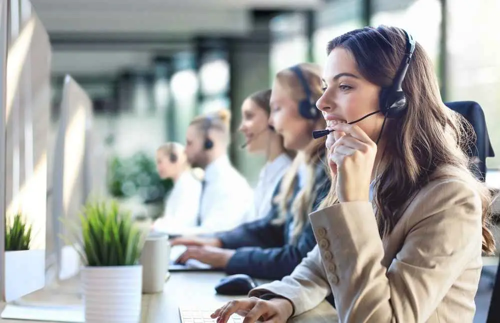 روش یستم پشتیبانی مشتری طراحی کنیم؛ از انتخاب تا نکات مهم