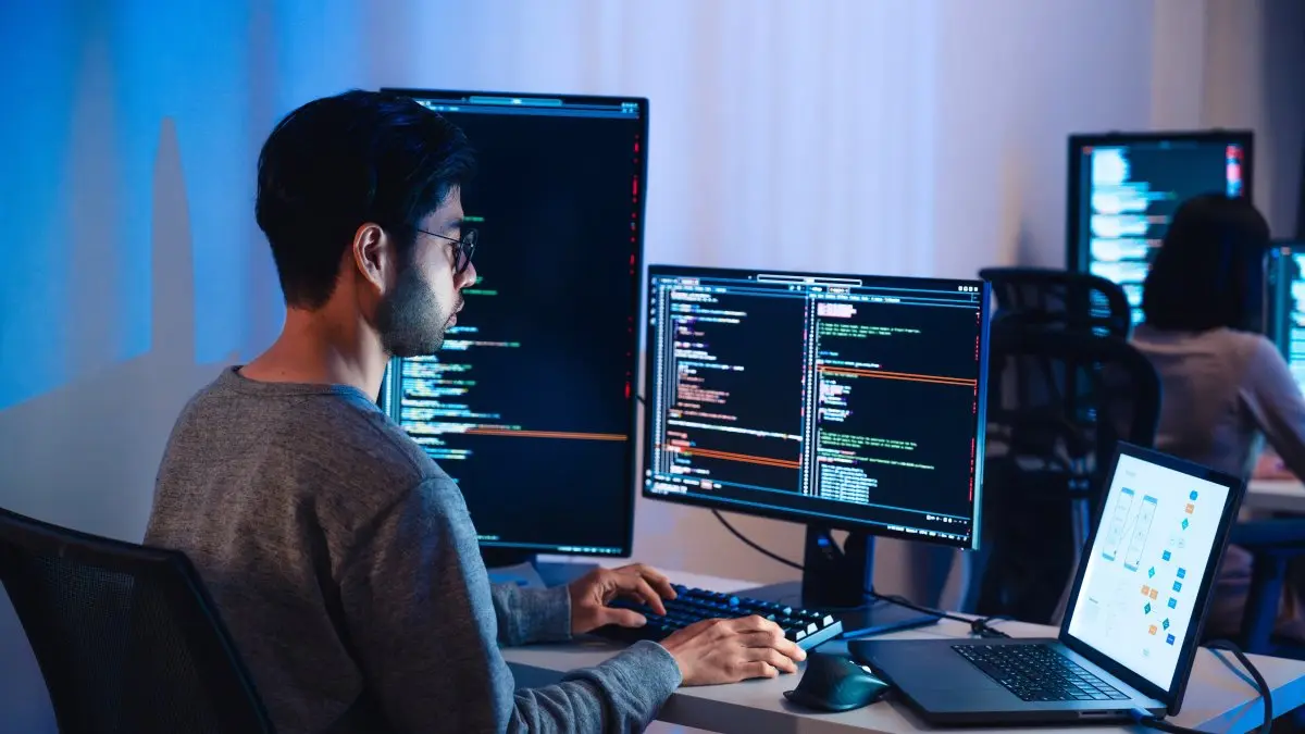 Vibe Coding چیست و چرا روش توسعه نرم‌افزار در حال تغییر است؛ یک راهنمای کامل برای تصمیم بهتر