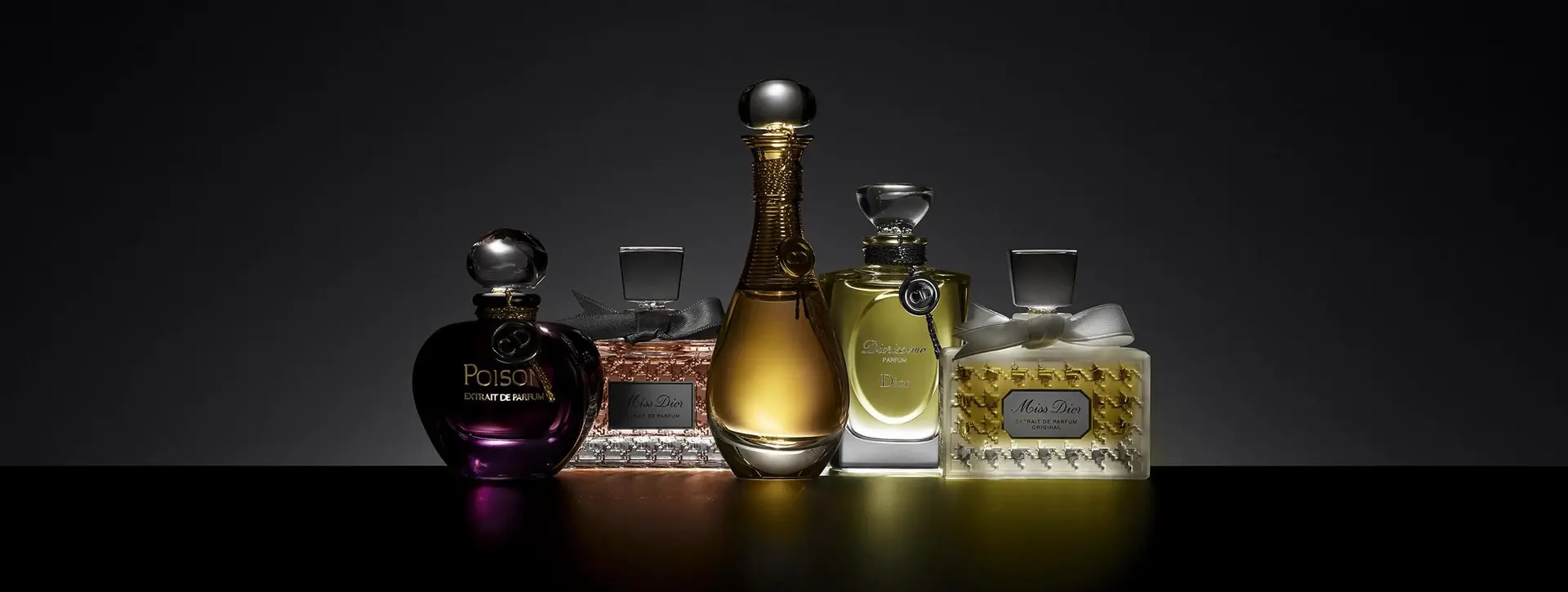 نمونه عطرهای طبیعی و هیپوآلرژنیک در بسته‌بندی‌های ساده
