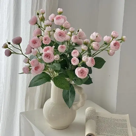 خرید گل مصنوعی؛ راهنمای انتخاب برای دکوراسیون به زبان ساده