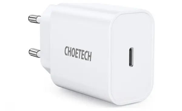 پورت‌های مختلف آداپتورهای برق مانند USB-A، USB-C و Lightning
