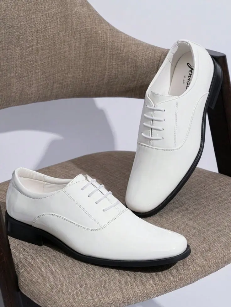 نمونه کفش رسمی مردانه با چرم گاو و طراحی کلاسیک