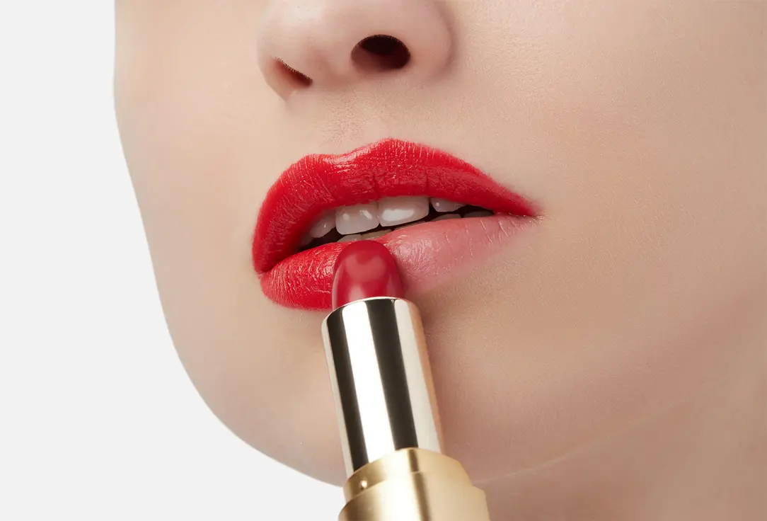 کدام رژ لب مایع انتخاب بهتری است؟ بررسی کامل و ساده