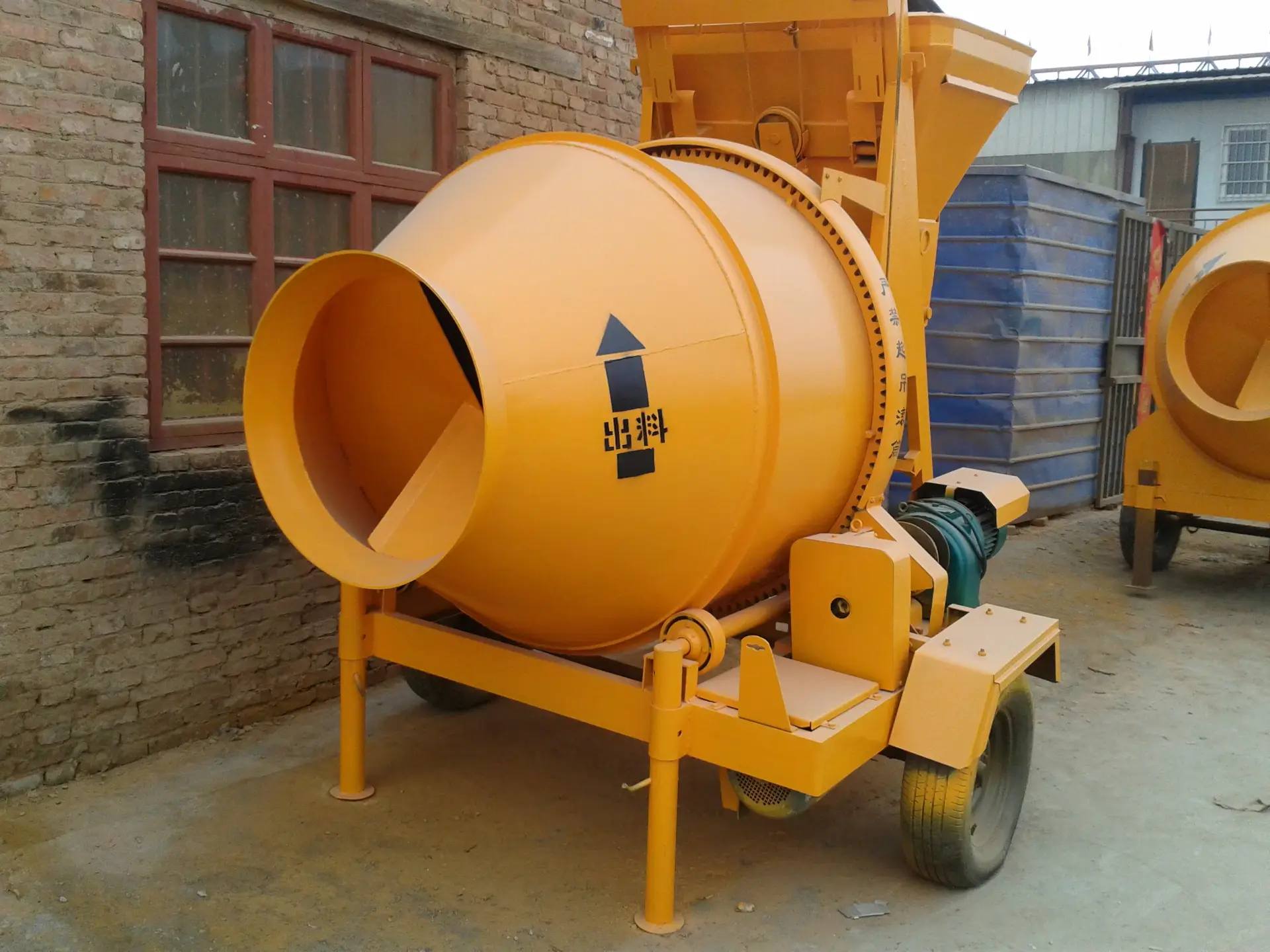 یک نمونه کانکس ویلایی با طراحی مدرن و سیستم بارگیری خودکار برای پروژه‌های بزرگ‌تر