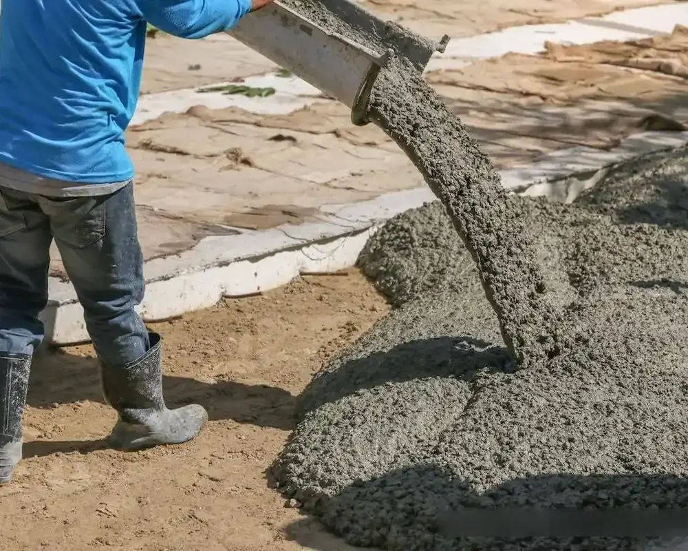 افزودنی‌های شیمیایی برای بهبود کیفیت بتن آماده