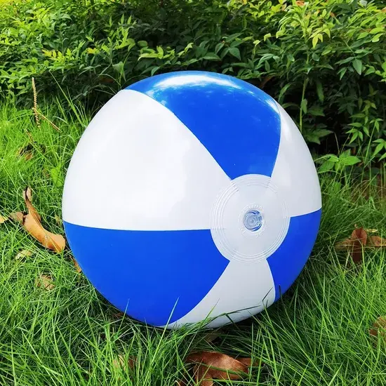 توپ‌های بادی ساحلی با طرح‌های رنگی و حجم بزرگ برای بازی در ساحل
