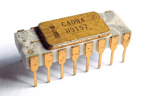 پردازنده‌های چند هسته‌ای مانند سری Intel Core i9 که برای برنامه‌نویسی و پردازش‌های سنگین مناسب هستند