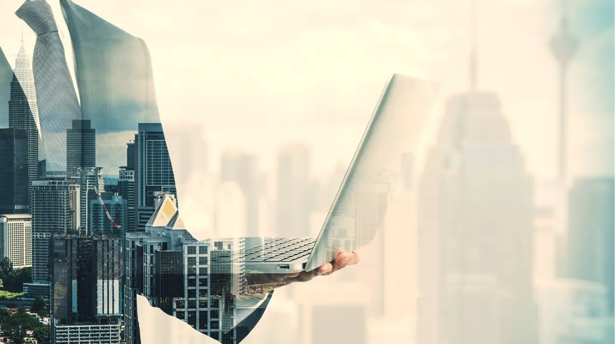 یک دفتر کوچک با لوازم اداری و قراردادها برای نشان دادن کسب‌وکارهای کوچک