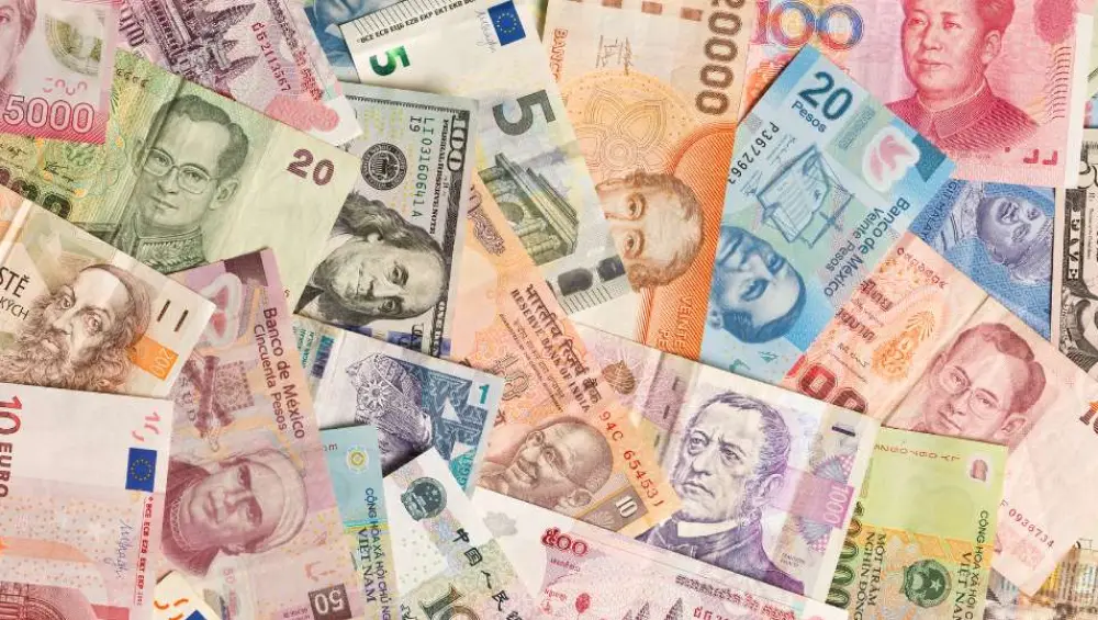 قیمت دلار چگونه بر بازار مسکن اثر می‌گذارد؛ نکات کاربردی و اشتباهات رایج