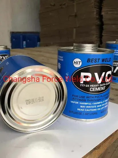 چسب سیمان لوله PVC در حال استفاده