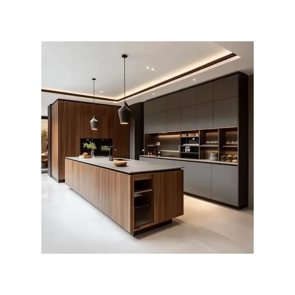 نمونه کابینت آشپزخانه مدرن با دستگیره‌های فلزی و درب‌های یکپارچه