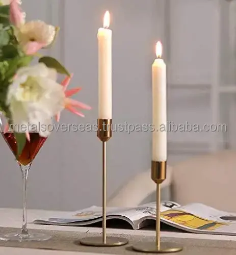 شمعدان‌های دکوری برای ایجاد نور گرم و دلپذیر در فضاهای زندگی