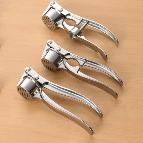 مقایسه بین سیر له کن‌های دستی و برقی برای انتخاب بهتر