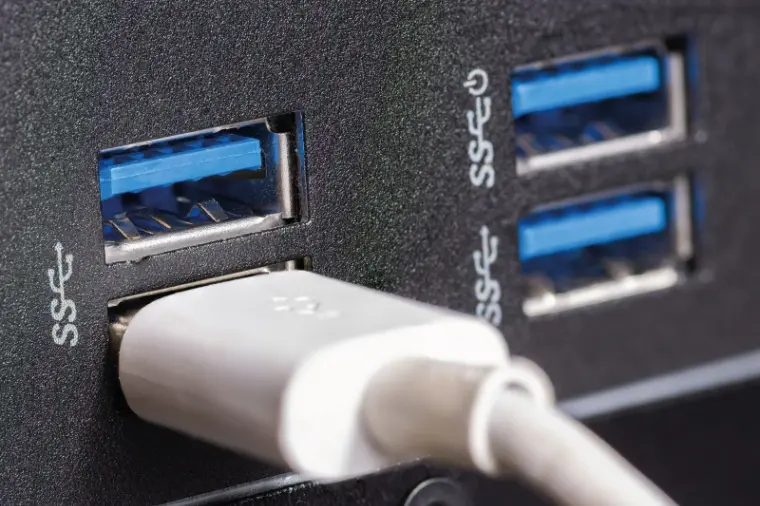 راهنمای انتخاب پریز USB؛ نکات مهمی که باید بدانید