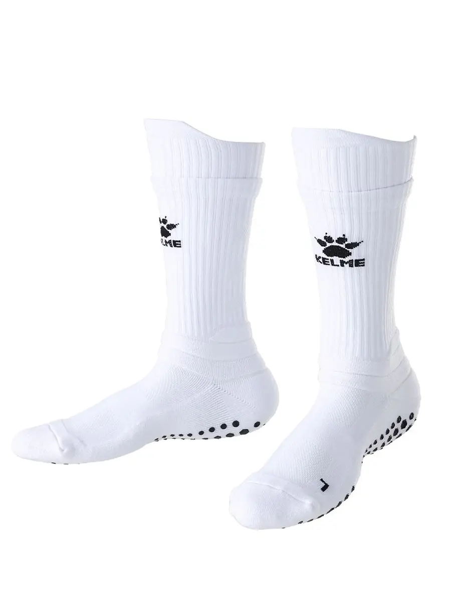 جوراب‌های ورزشی با طراحی‌های مختلف برای ورزش‌های مختلف