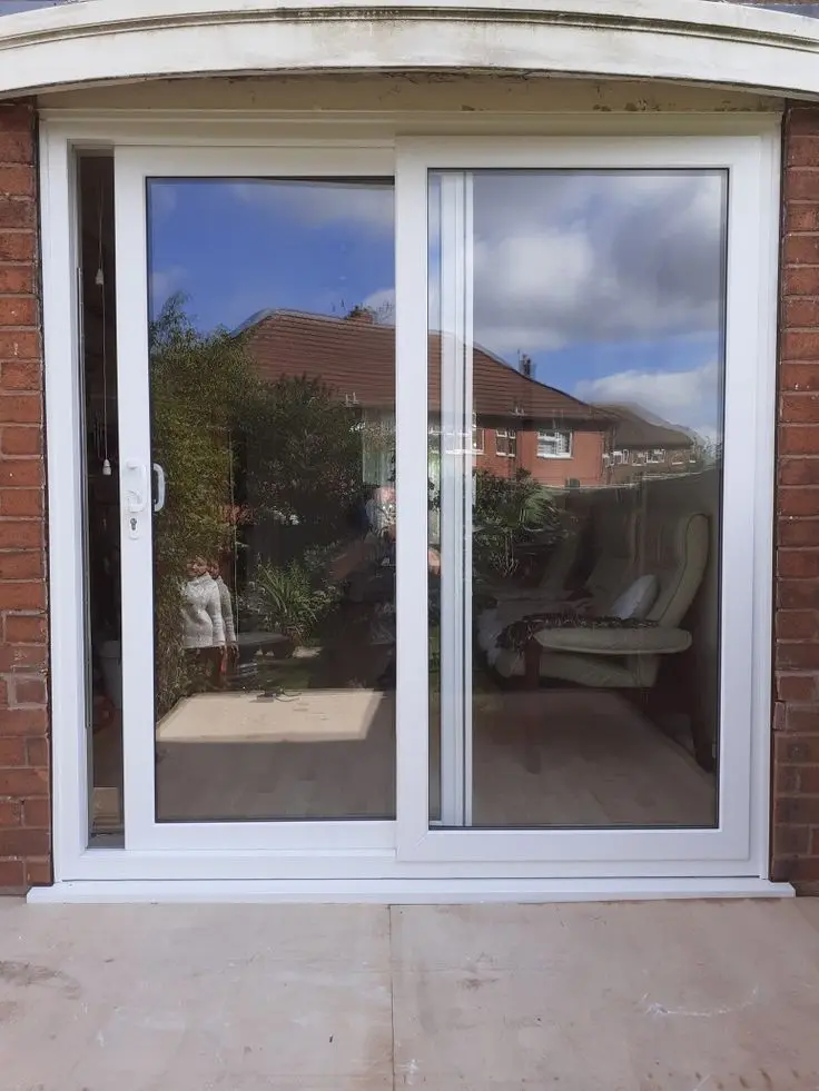 نصب دقیق پنجره UPVC با استفاده از ابزارهای تخصصی
