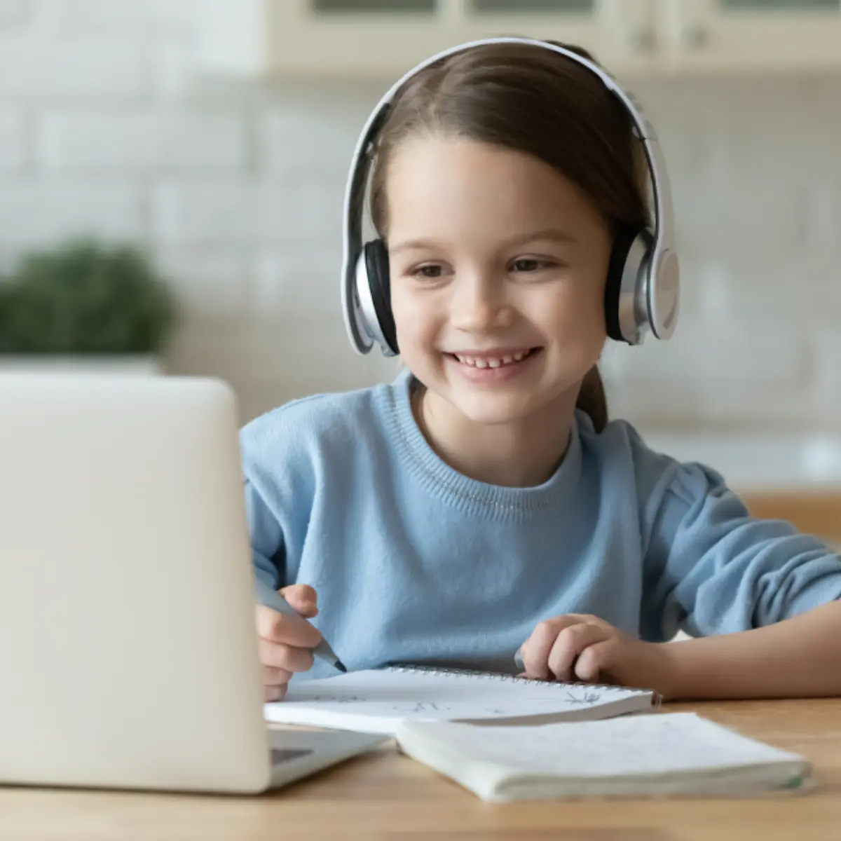 منیت کودکان در اینترنت را افزایش دهیم؛ مزایا، نکات و اشتباهات رایج برای شروع درست