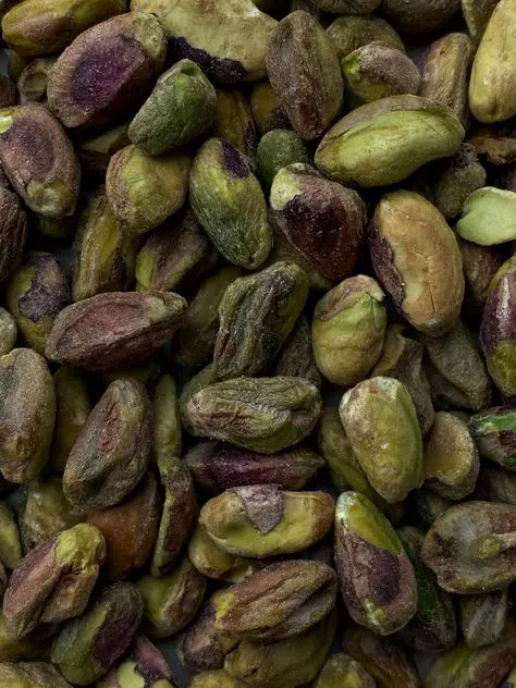 پسته فندقی با کیفیت در بستهبندی شفاف