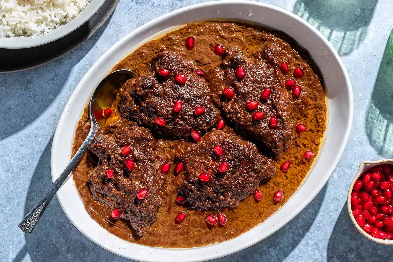 مواد اولیه فسنجان مجلسی با سبزیجات و گوشت تازه