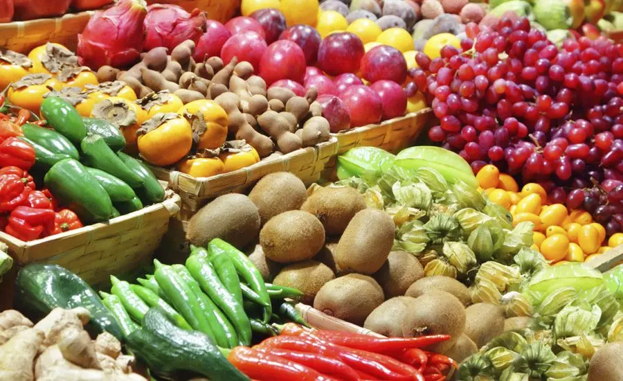 محصولات کشاورزی ایرانی در حال بسته‌بندی برای صادرات