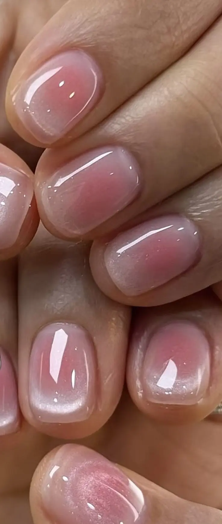 کدام لاک ژل انتخاب بهتری است؟ بررسی کامل و ساده