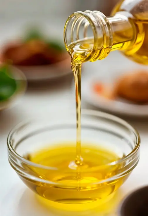 روغن موتور؛ بررسی راهنمای انتخاب روغن مناسب خودرو و نکات ضروری