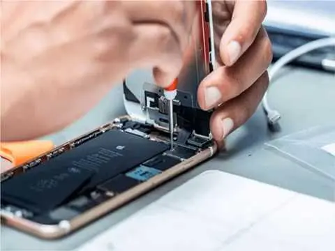 شغل نصاب آیفون تصویری؛ بازار کار و مهارت‌های مورد نیاز و راهنمای تصمیم‌گیری