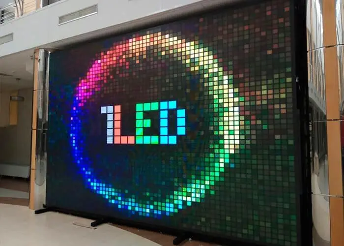 مقایسه گزینه‌های تابلو LED تبلیغاتی؛ چطور بهترین انتخاب را داشته باشیم؟