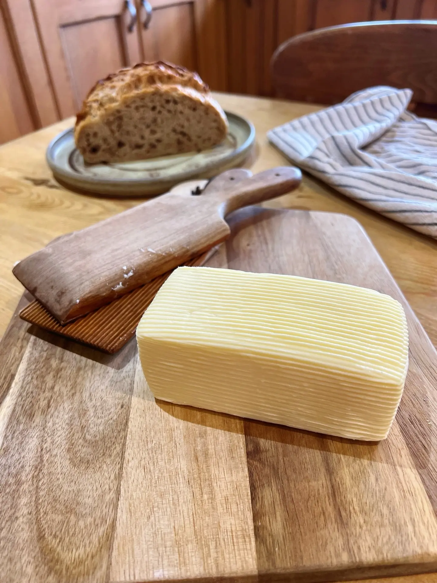 کره‌گیر الکتریکی با طراحی مدرن و قطعات قابل جدا شدن برای آسان‌تر کردن نگهداری