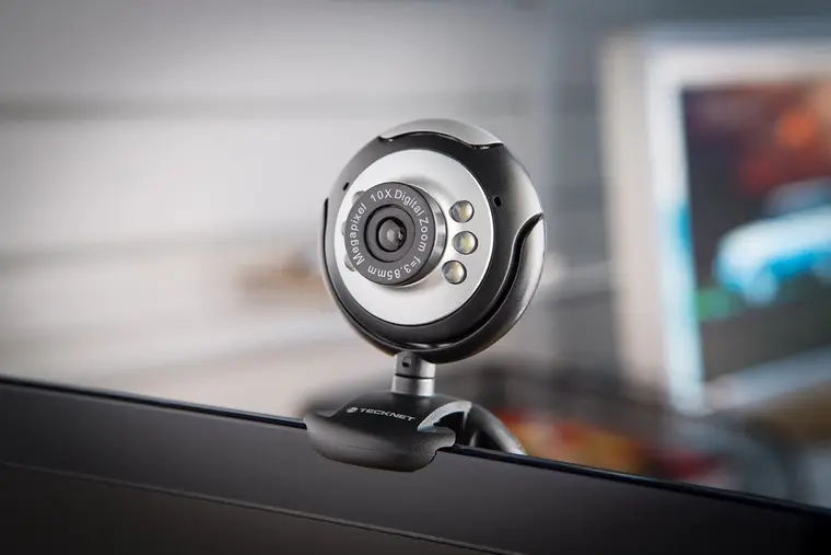 کدام وب کم 4K انتخاب بهتری است؟ بررسی کامل و ساده