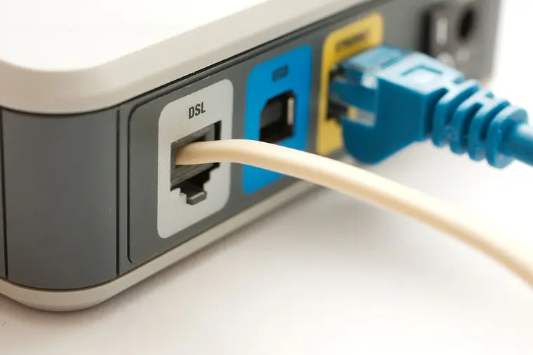 ADSL چیست و چگونه کار می‌کند؛ راهنمای کامل و کاربردی