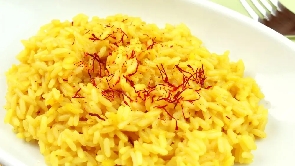 طرز تهیه زرشک پلو با مرغ مجلسی؛ راهنمای ساده برای شروع