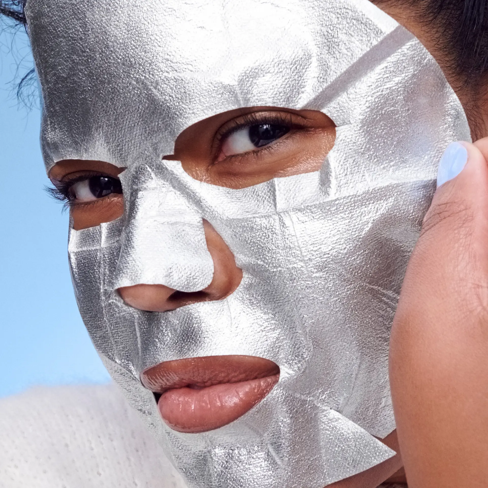 ماسک صورت با مواد ضدجوانی برای پوست پیرشده