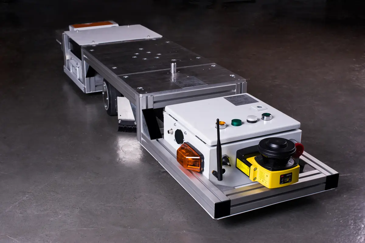 AGV چیست و چه کاربردی در کارخانه دارد؛ راهنمای کامل و کاربردی