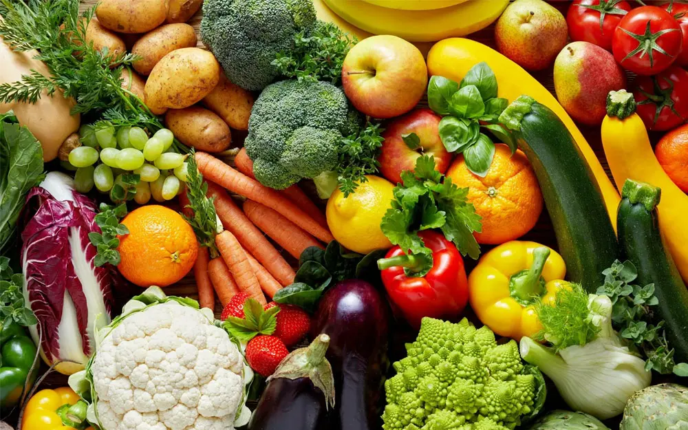 ظرف‌های مختلف برای کشت سبزی در بالکن