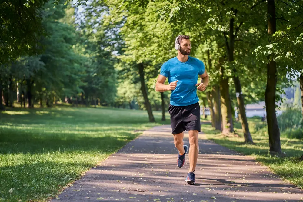 پوشاک و کفش مناسب برای دویدن