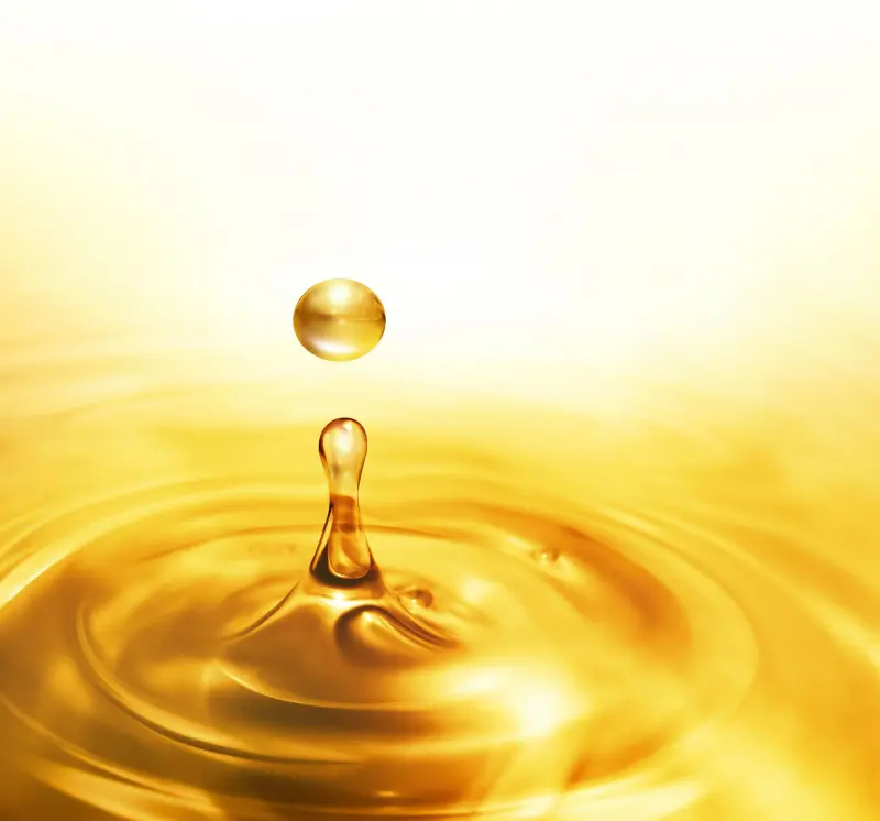 چک لیول روغن موتور خودرو با نشانگر سطح روغن