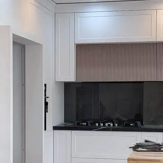 کابینت ممبران در یک محیط اداری با طراحی مدرن و کاربردی