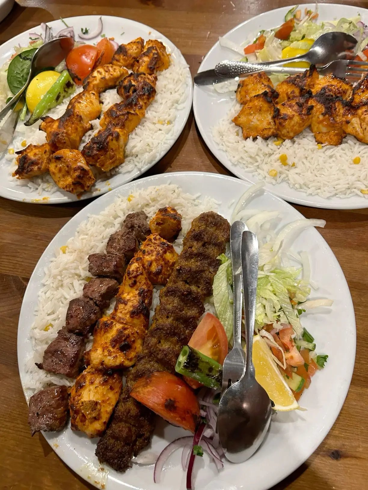 غذاهای سنتی کردستانی مانند کلهپاچ و اش