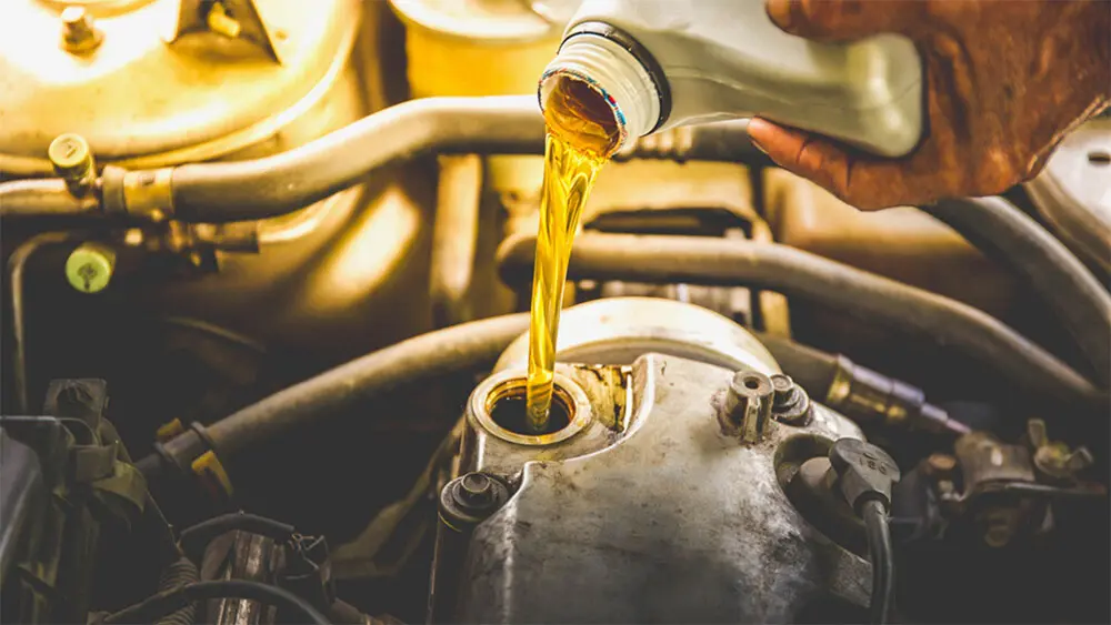 چک کردن سطح روغن موتور با استفاده از مچگauge