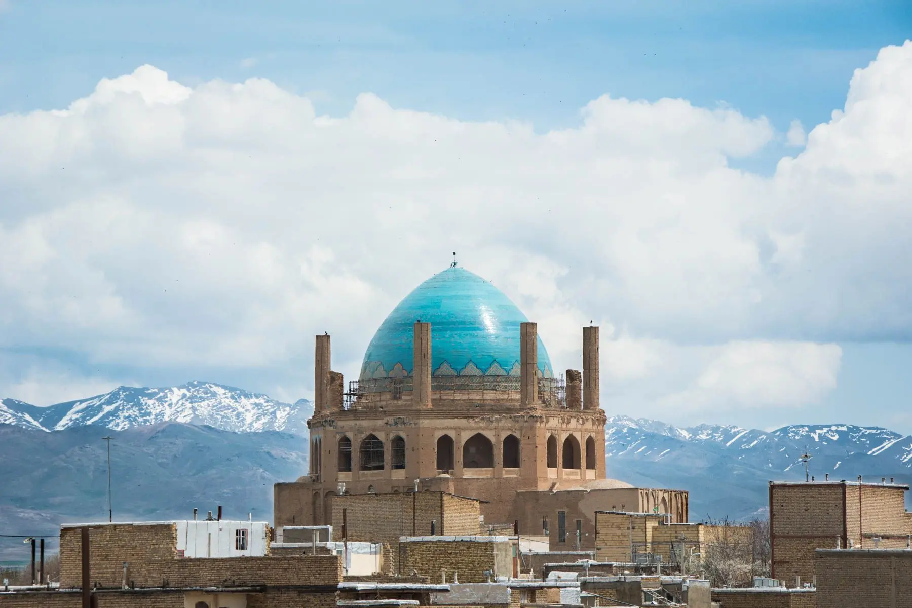گنبد سلطانیه؛ شاهکار معماری تاریخی ایران و راهنمای تصمیم‌گیری
