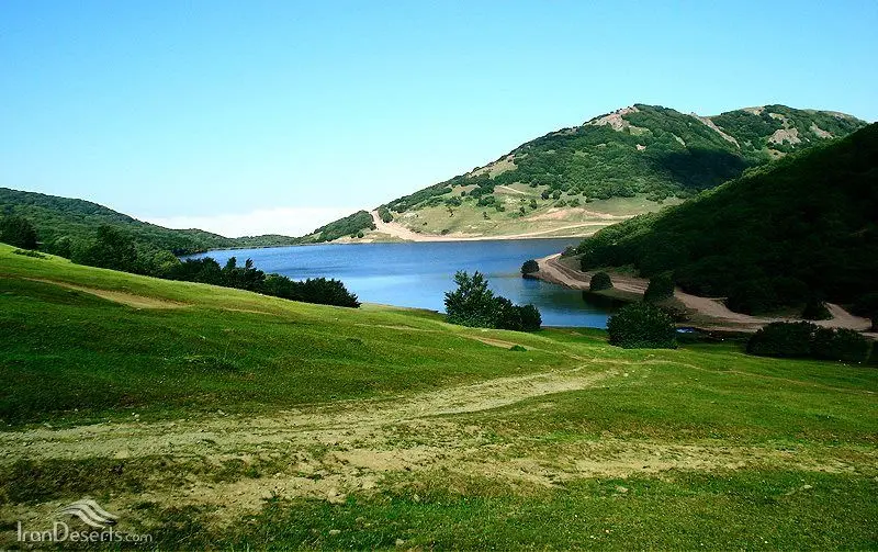 منظره کوهستانی و جنگل‌های سرسبز اردبیل