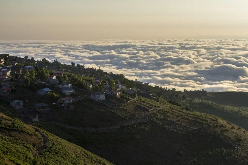 روستای سنتی ماسوله در گیلان با معماری بکر و خانه‌های چوبی
