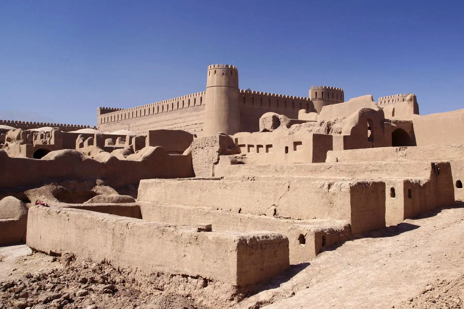 قلعه ریگان با معماری تاریخی و نمای بیرونی زیبا