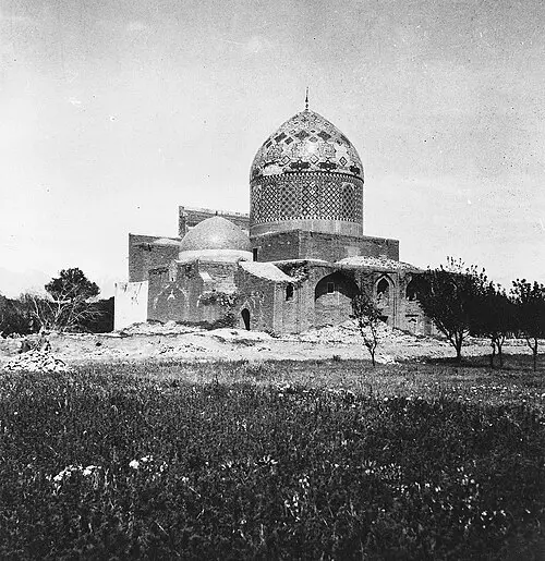 مسجد جامع نیشابور با معماری سنتی و زیبایی بی‌نظیر