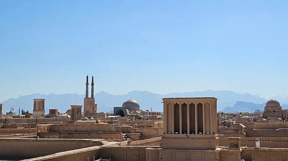 باغ دالکی یزد با معماری سنتی و فضای سبز